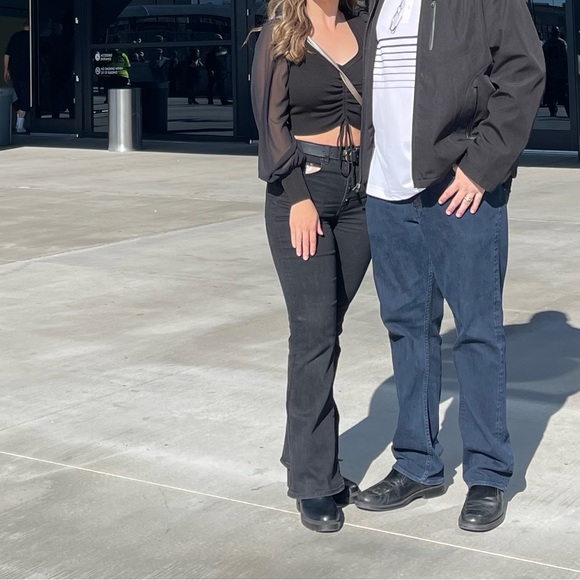 Cropped black sweater - Picture 3 of 4